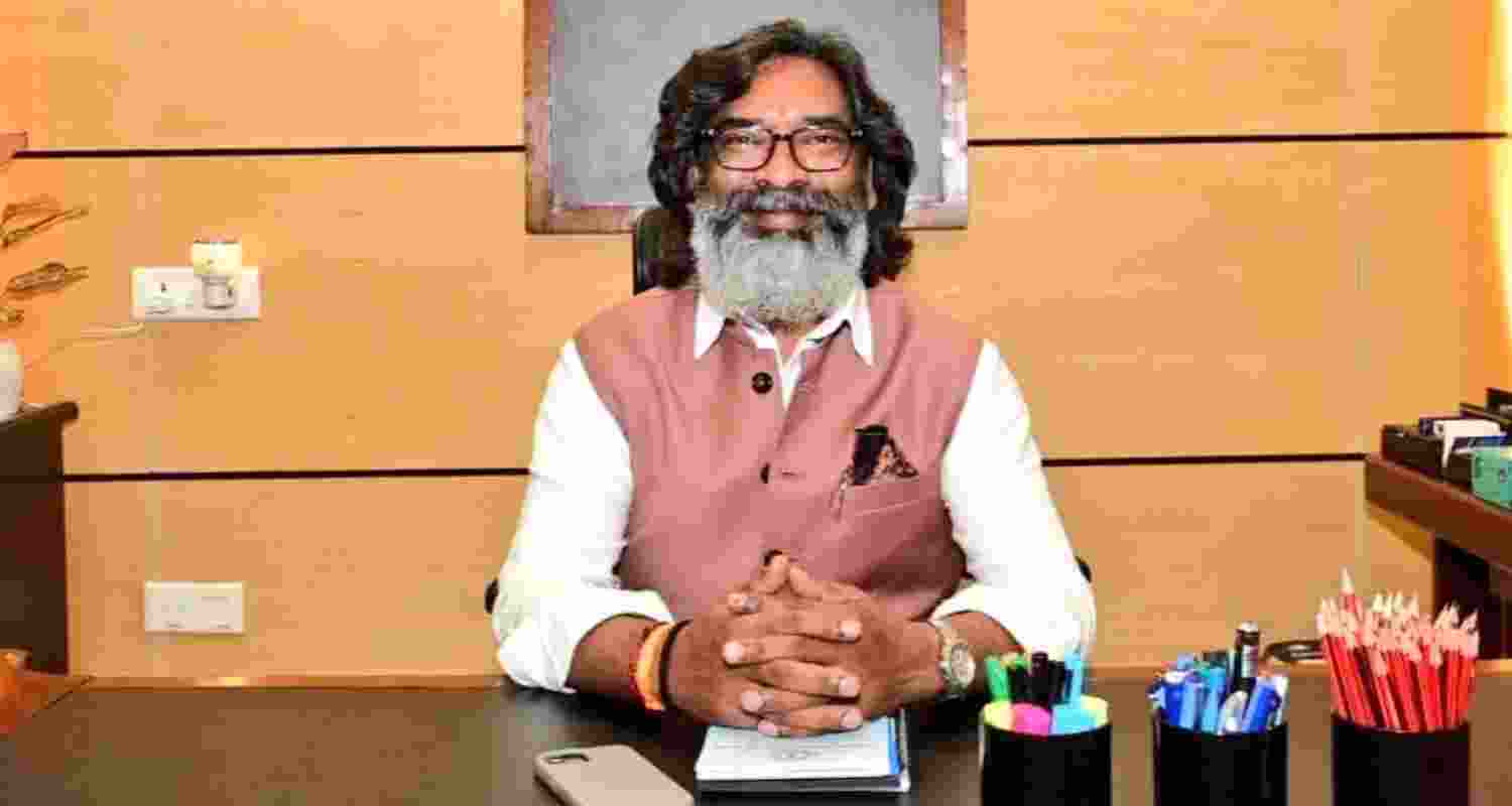 Jharkhand Chief minister Hemant Soren in his office. Image via X.