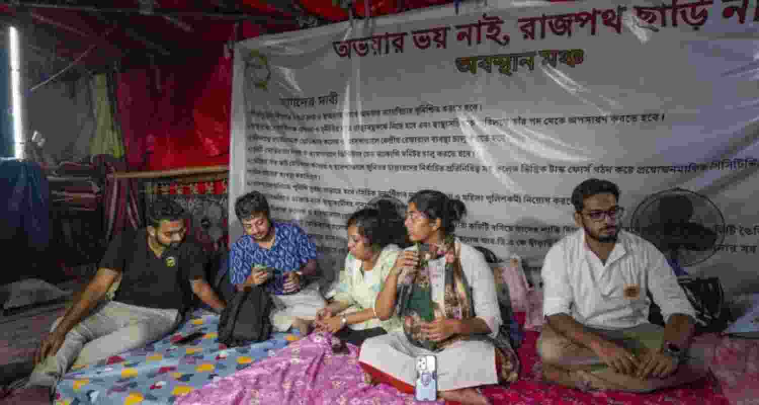 RG Kar: Hunger strike continues as govt struggles to fulfil demands
