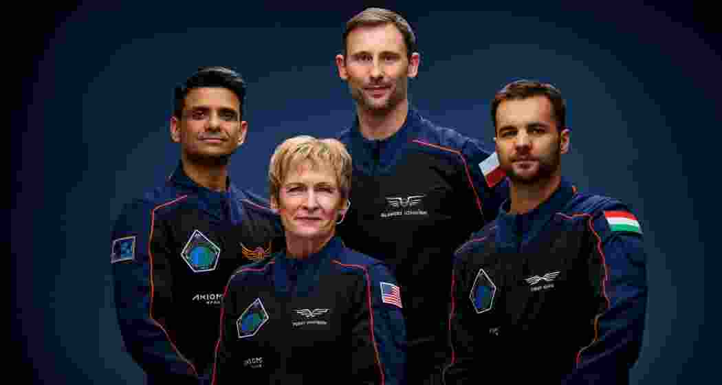Commander Peggy Whitson (USA), Mission Pilot Shubhanshu Shukla (India), Mission Specialist Sławosz Uznański-Wiśniewski (Poland), and Mission Specialist Tibor Kapu (Hungary). 