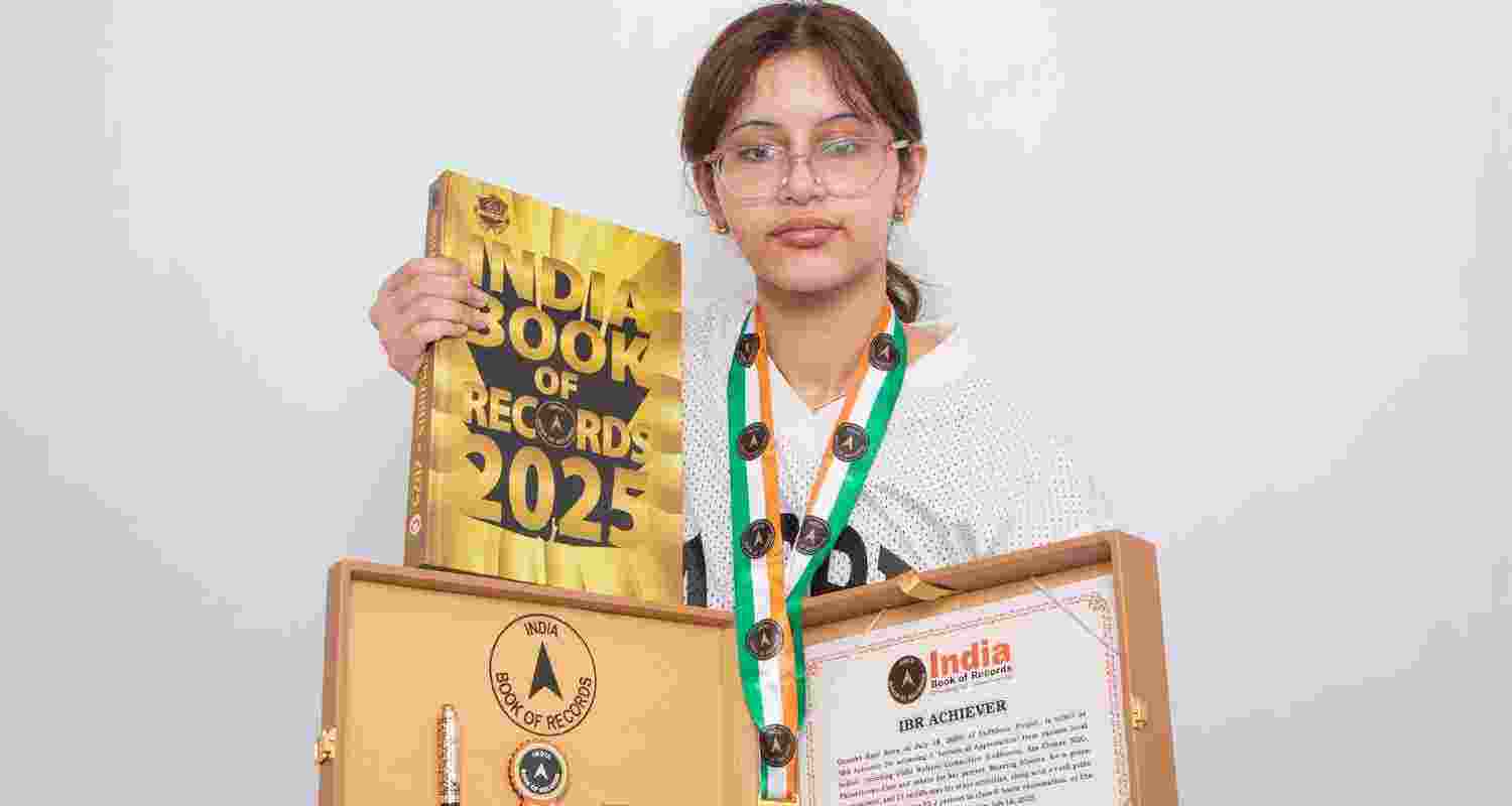 Buzzing Blooms: Punjab teen enters India Book of Records