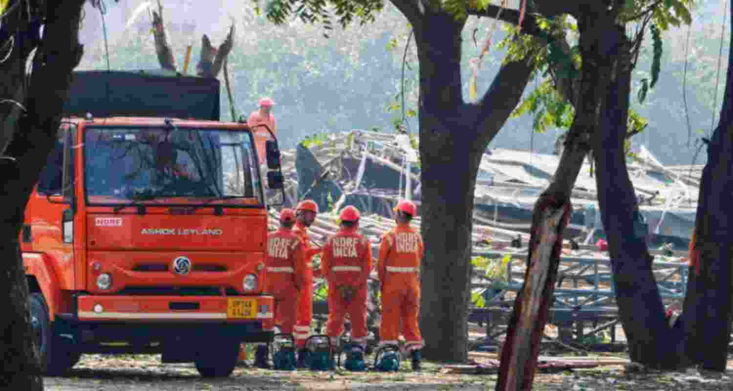 Rescue operation in Delhi. 