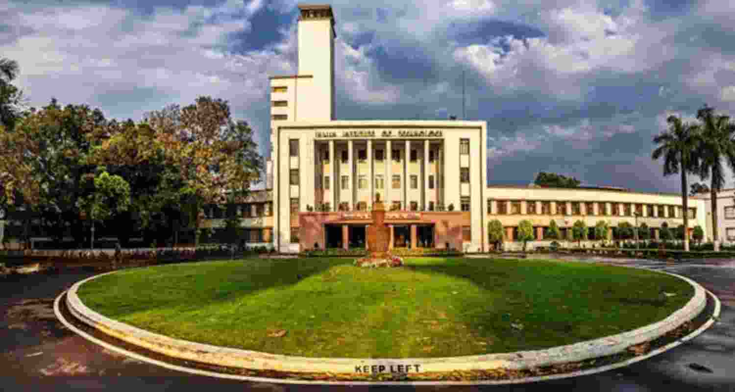 IIT Kharagpur showcauses 86 teachers for misconduct of rules