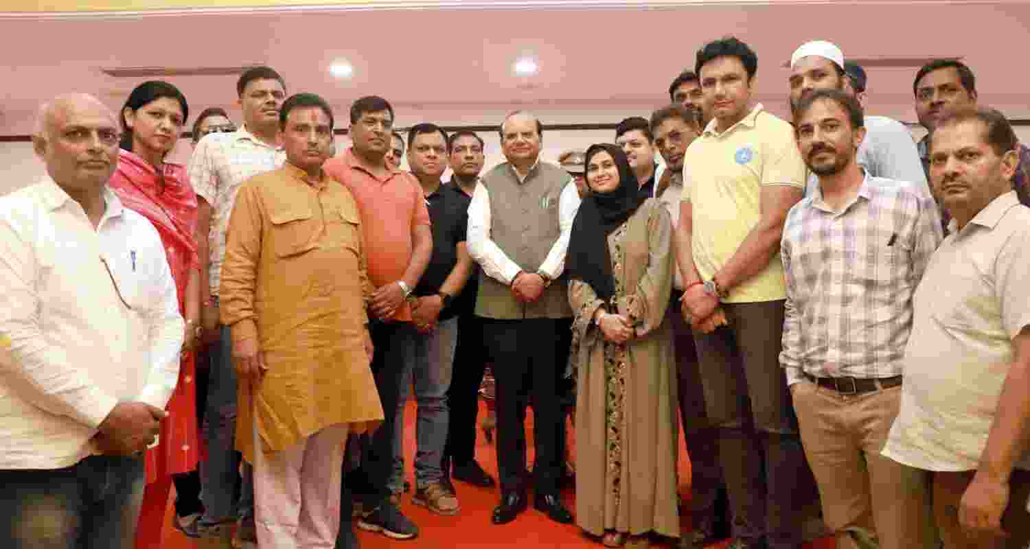 VK Saxena Urges Review of Controversial Teacher Transfers.