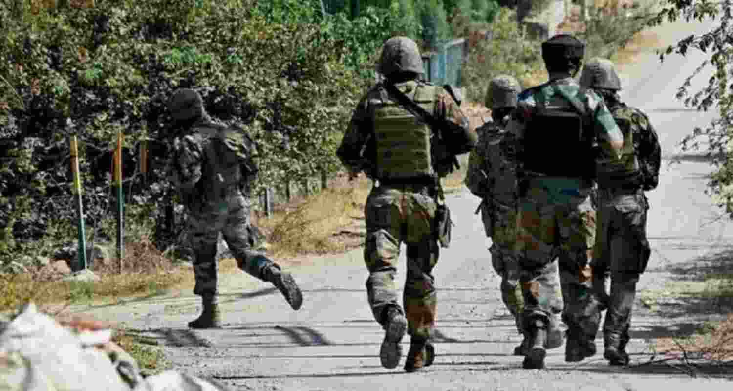 Security Forces Launch Manhunt After Sonamarg Shooting.