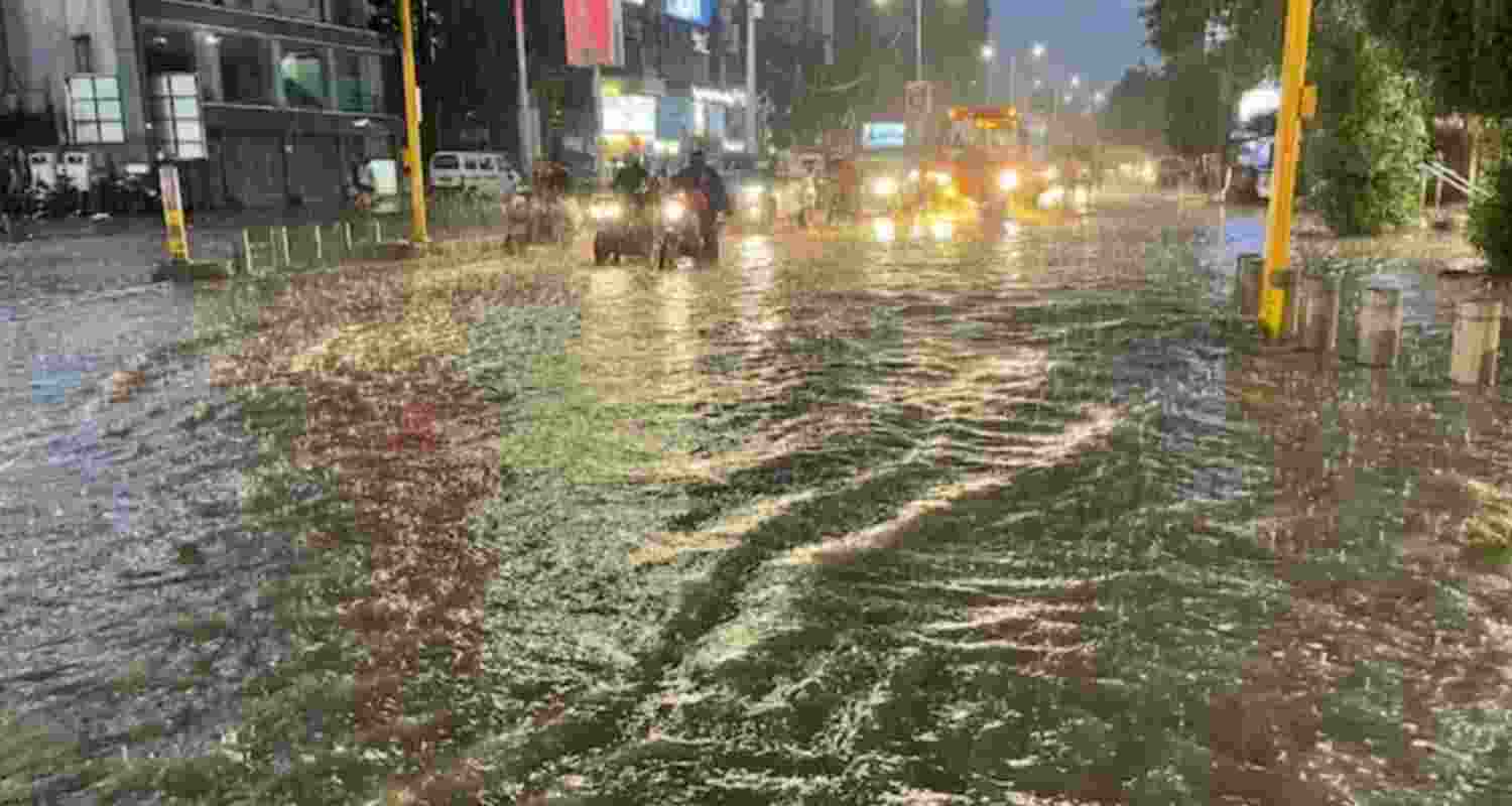 IMD warns of heavy rainfall in 9 Telangana districts on Monday