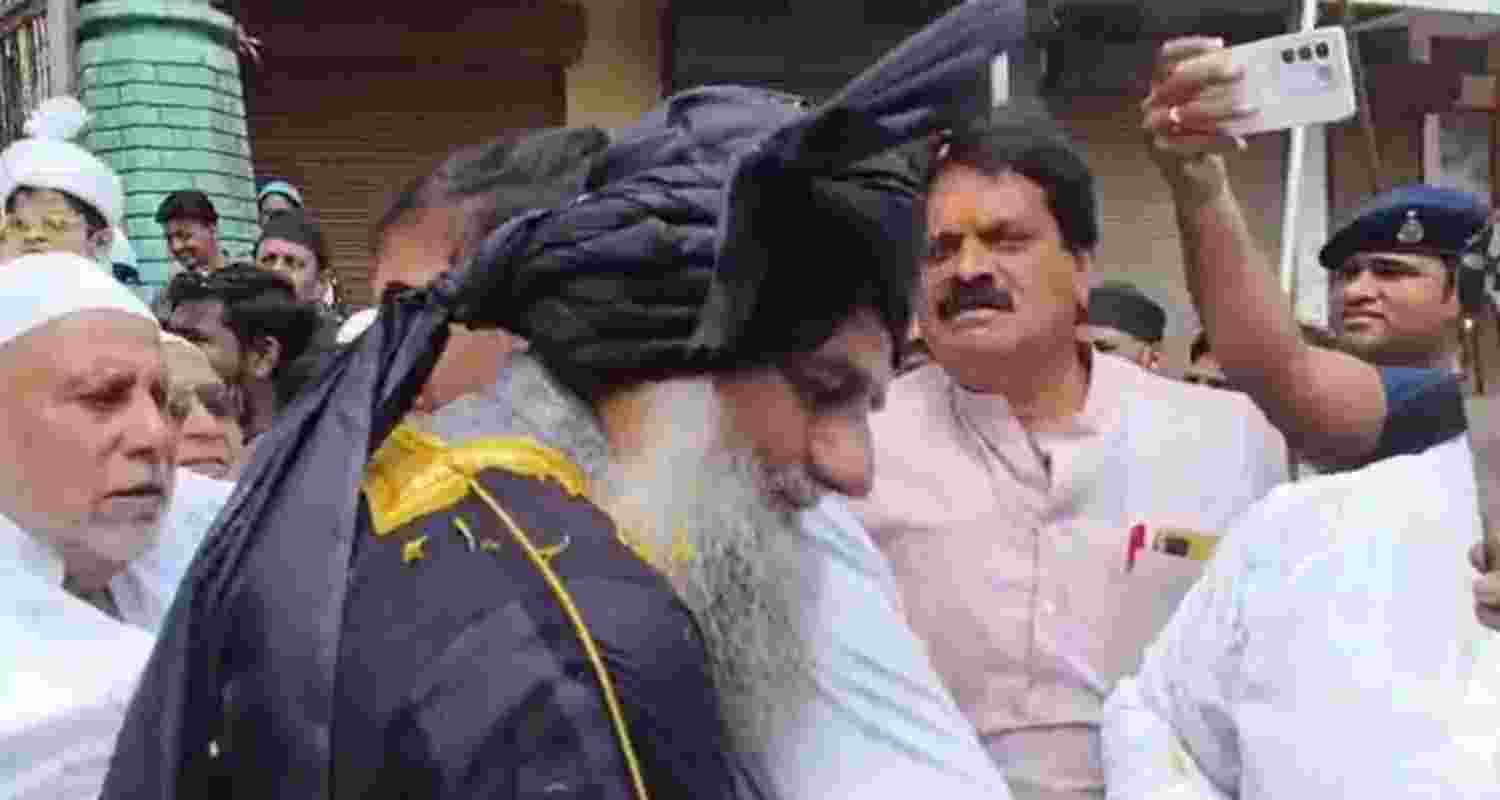 Hindu family upholds 50-yr tradition for Indore Qazi on Eid