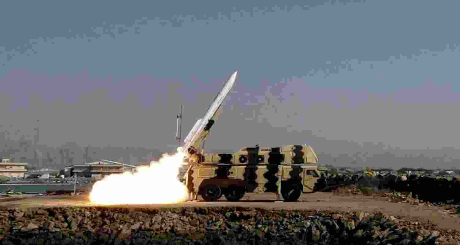 Iran launches fresh retaliatory missile strike on Israel
