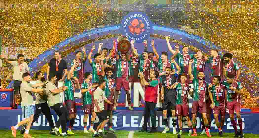 Mohun Bagan players celebrate at Salt Lake Stadium in Kolkata on Thursday after lifting the ISL Cup, completing their maiden league-and-cup double with a 2-1 extra-time win over Bengaluru FC.