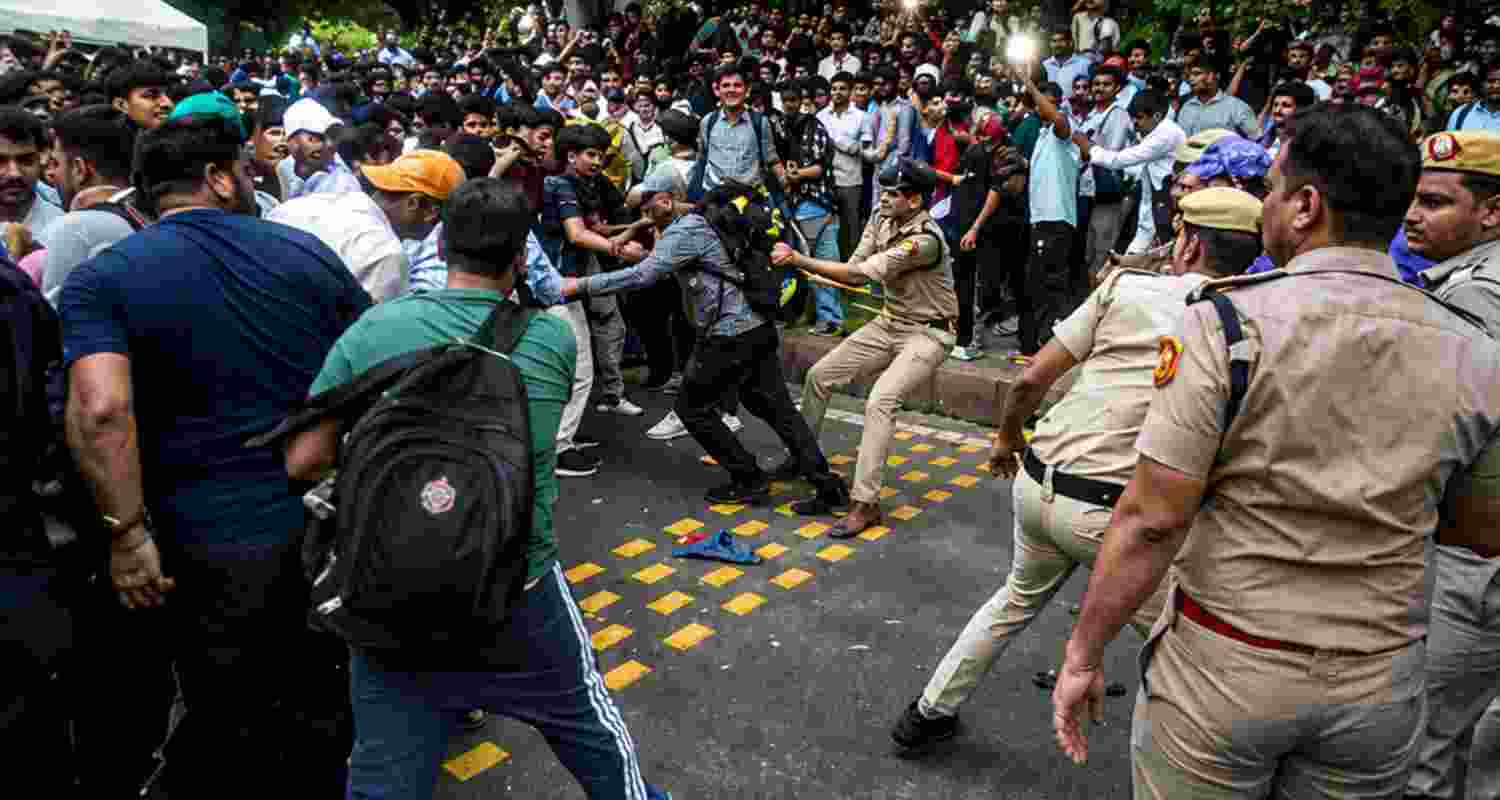 Delhi Police asked X to remove allegedly defamatory content targeting constitutional heads and sought account details as part of its investigation.