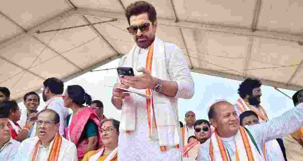 Actor Jeet at a political campaign.