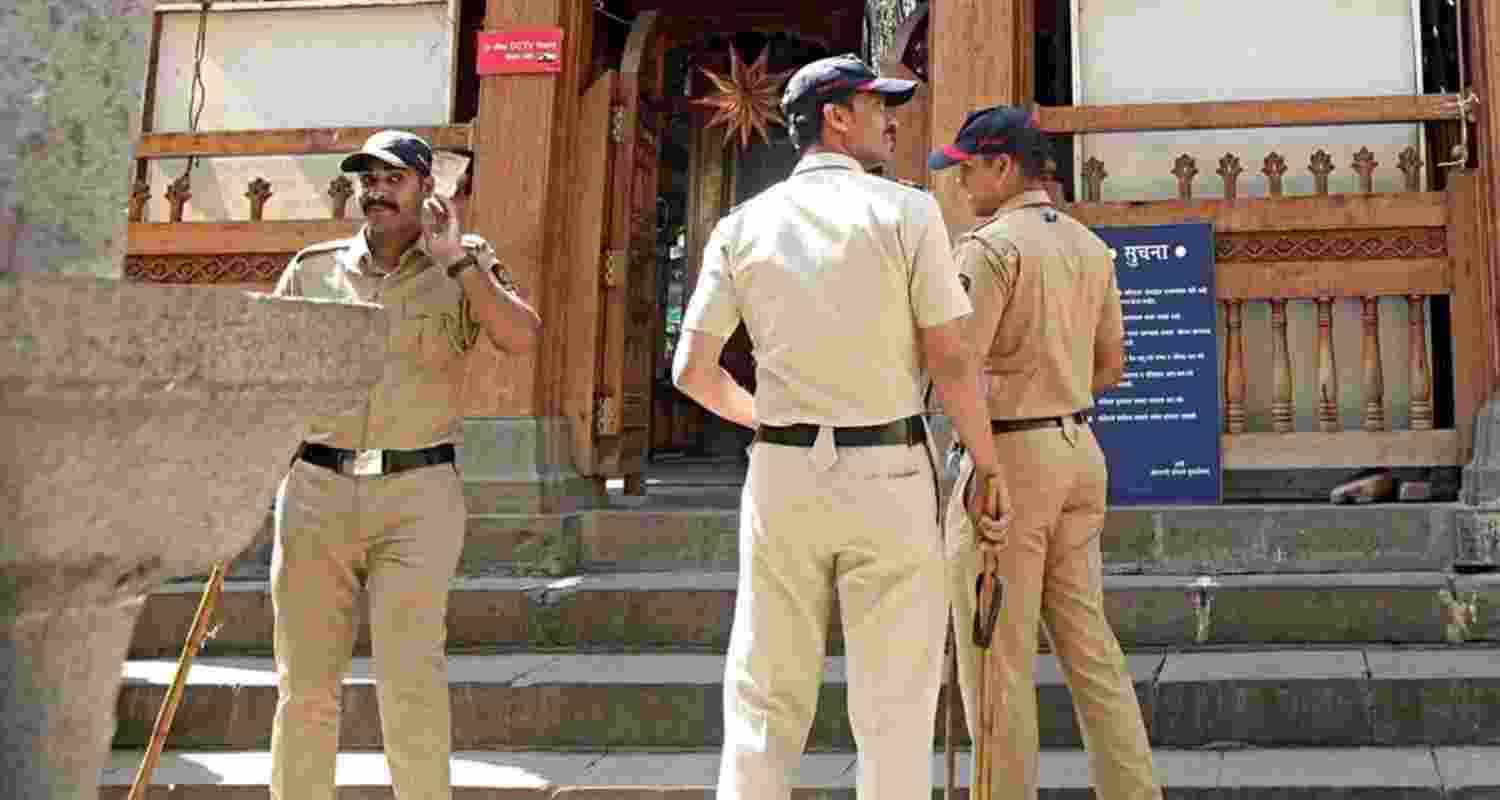 2 QRT personnel killed, 8 injured in Hazaribag accident