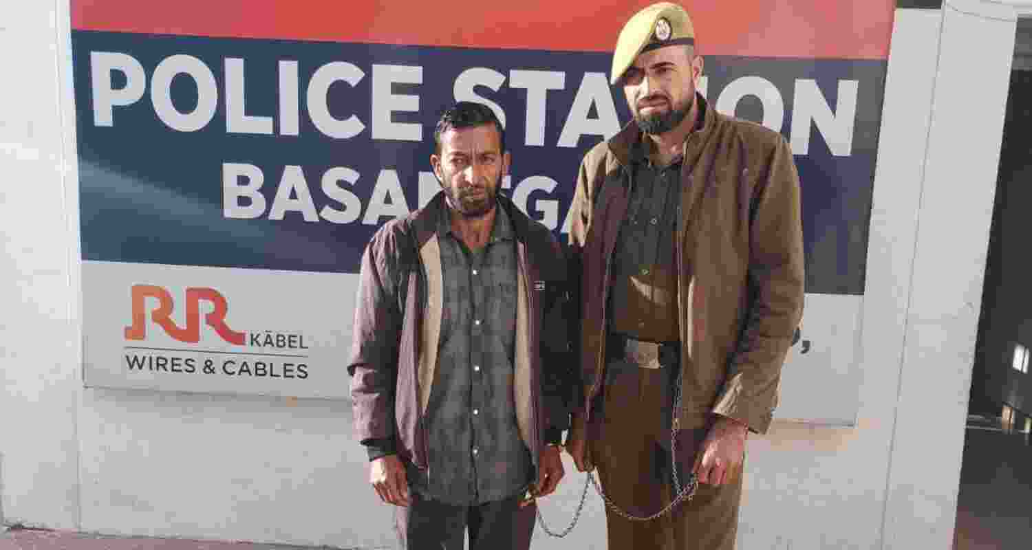“Acting tough against terror supporters in the district, @UdhampurPolice detained and lodged in Jail a hard-core terror associate Abdul Satar S/O Lt. Jamal Din R/O Ponara Soni under the Jammu & Kashmir Public Safety Act (PSA), “ the Akashwani Radio News posted on X.
