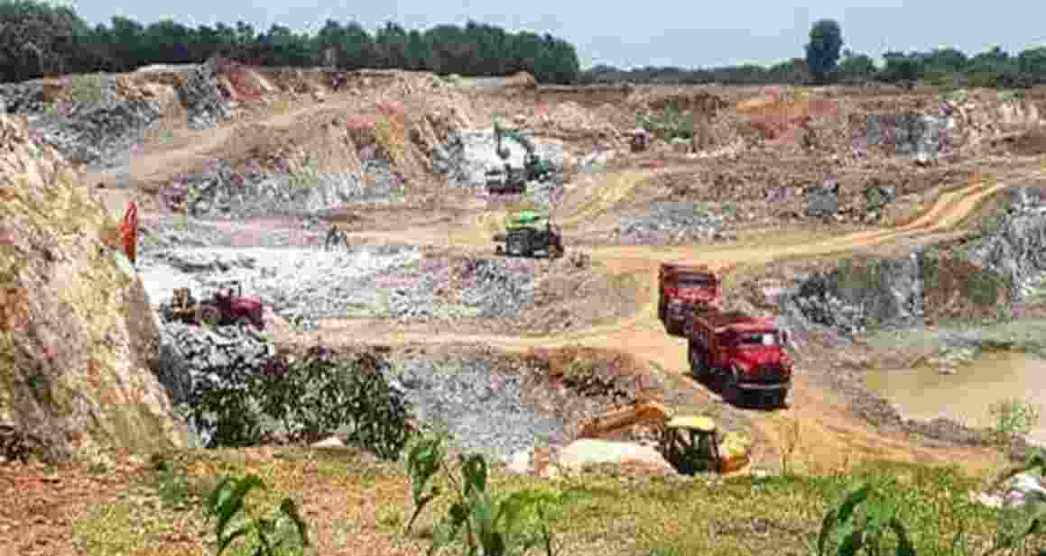 Six migrant workers from Odisha die in Andhra quarry collapse 