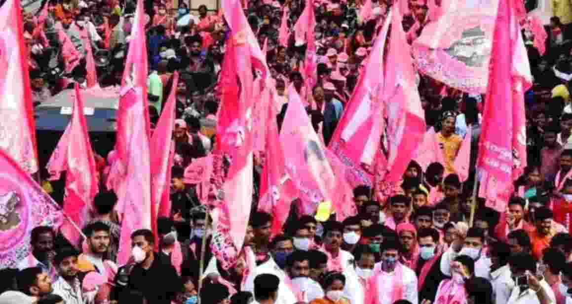 Six Congress leaders join BRS 