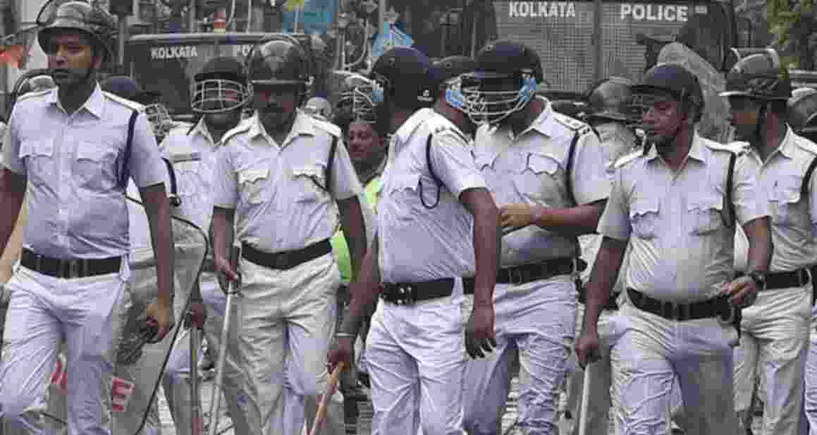 Kolkata police constable arrested in ₹2.5 cr robbery case