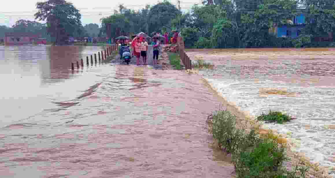 100 Odisha villages remain flooded for fifth day