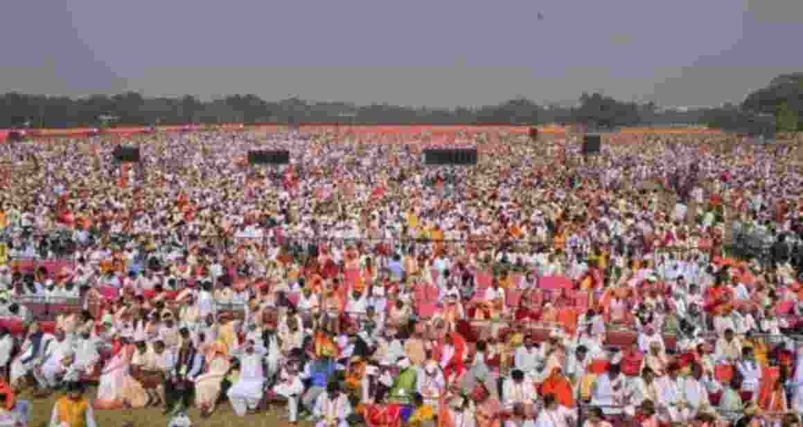 Mass Gita recitation heats up Bengal's poll-time politics