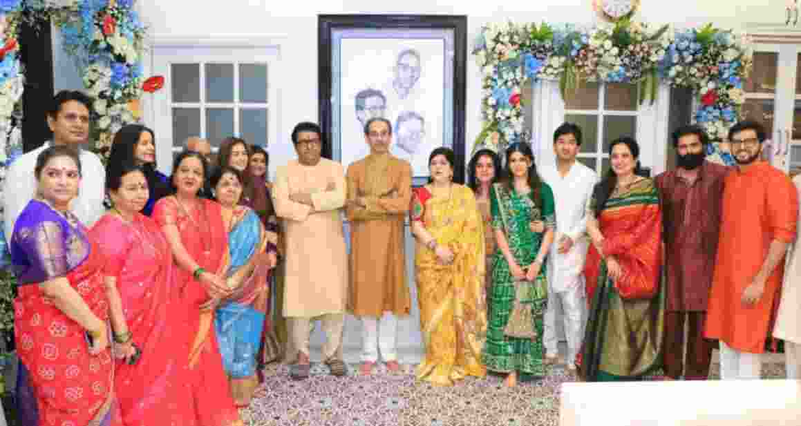 Uddhav meets Raj Thackeray amid alliance buzz