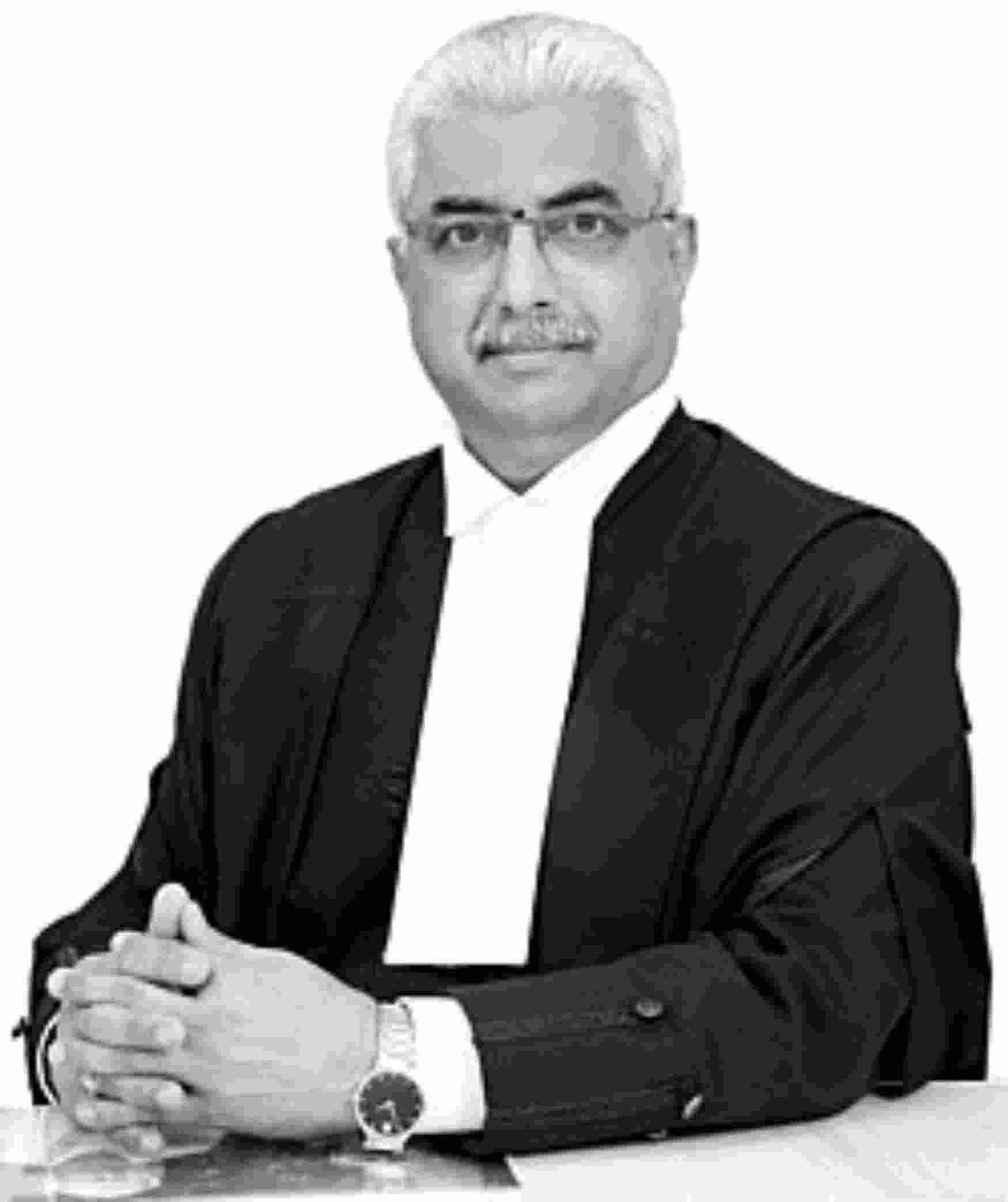 Delhi lawyers' 'superiority' perception false: SC Justice