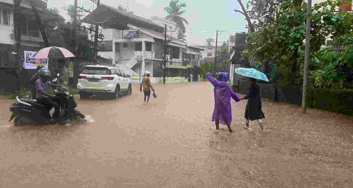 IMD issues red alert as Karnataka braces for heavy rainfall