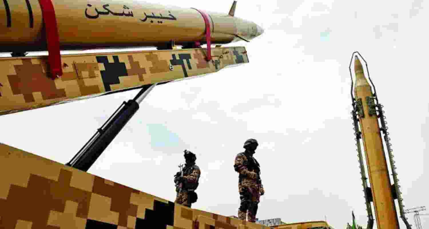 Iran launches fresh missile strikes on Israel