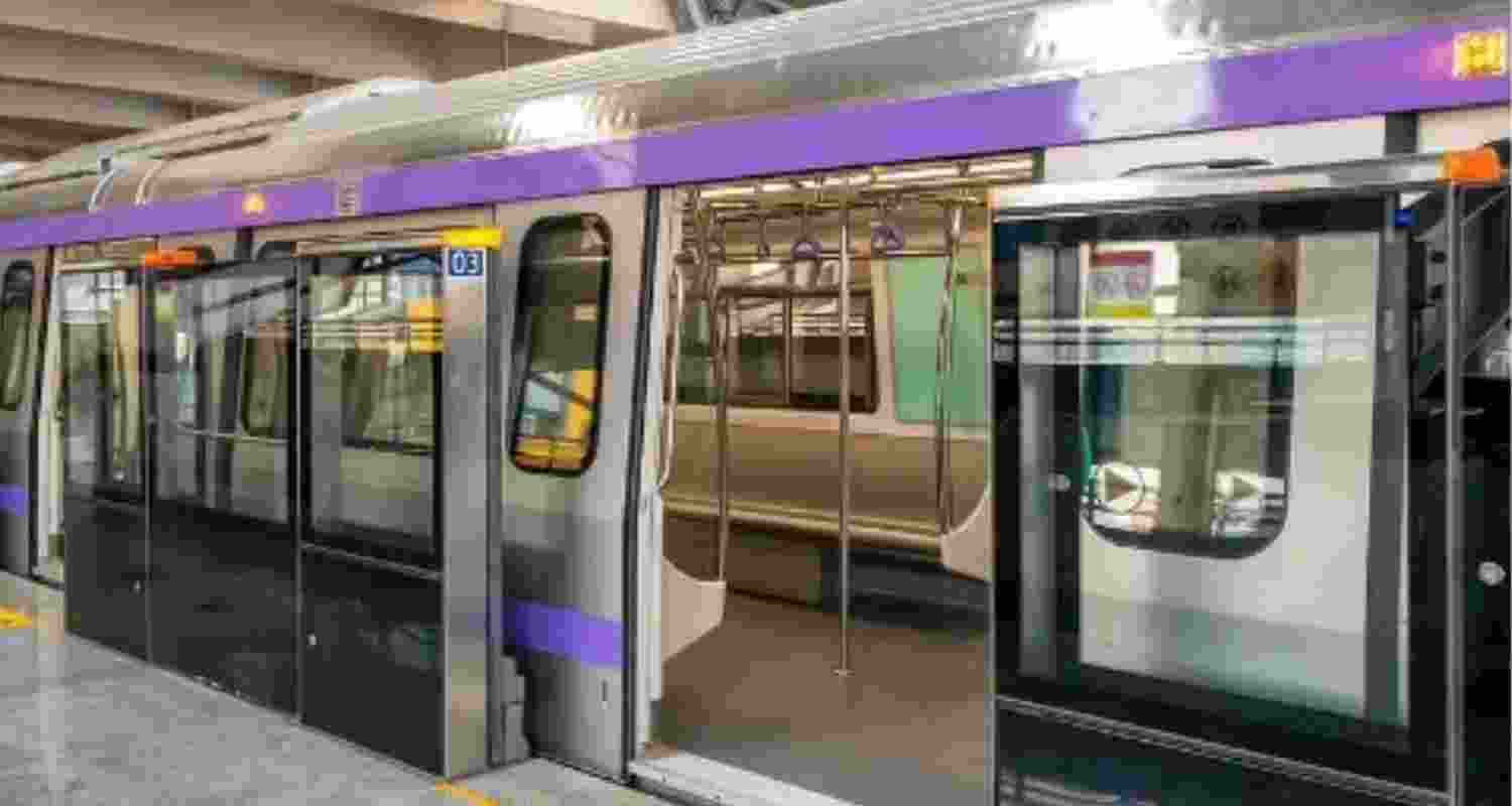 Kolkata metro drilling row: Locals stage protests