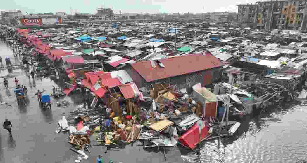 The cyclone made a landfall in Madagascar's main port city of Antananarivo, unleashing winds that razed houses.