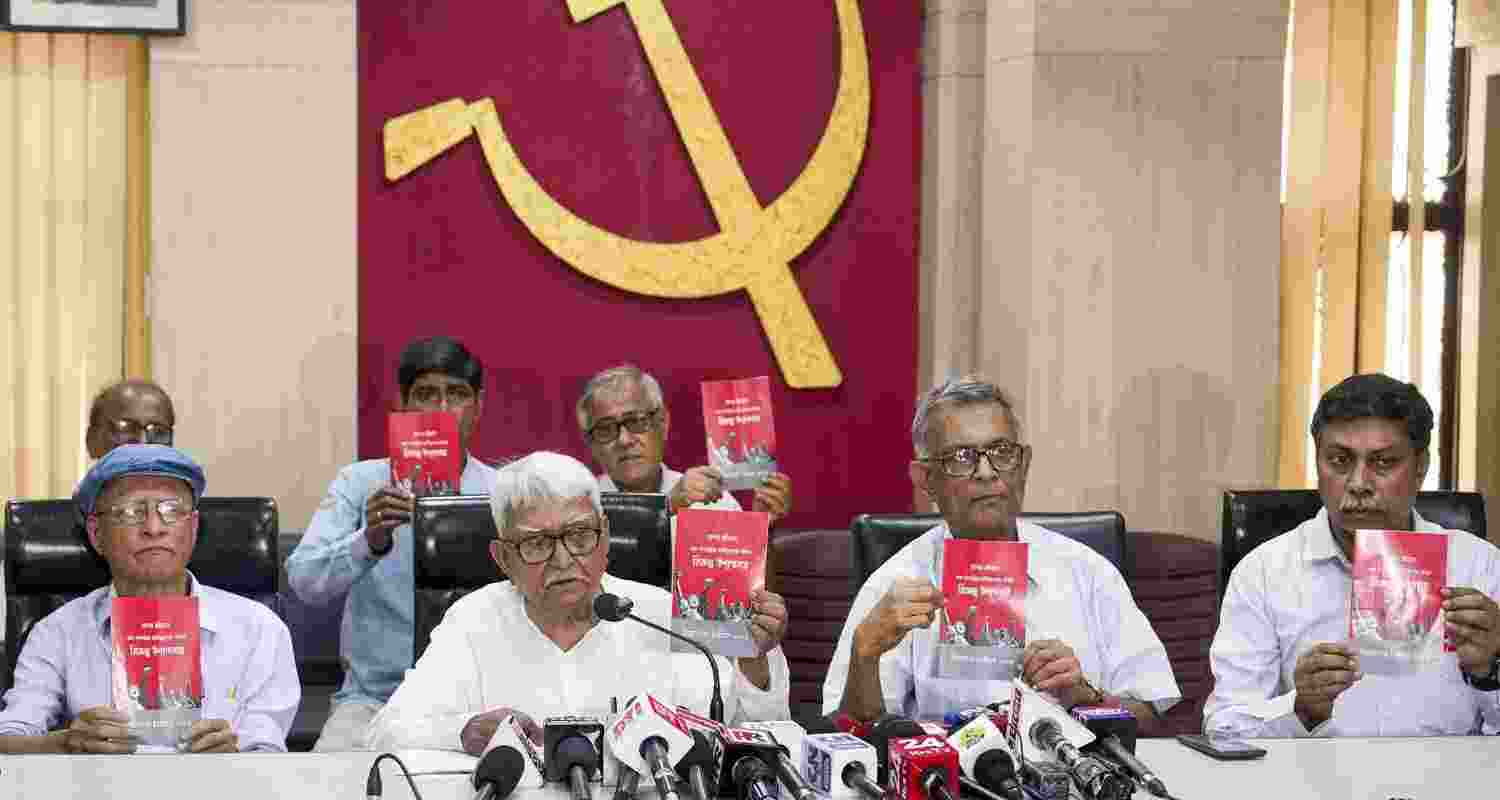 Left Front unveils Bengal poll manifesto focusing on jobs, wages, welfare, and women’s safety, promising employment, MSP, and free power.