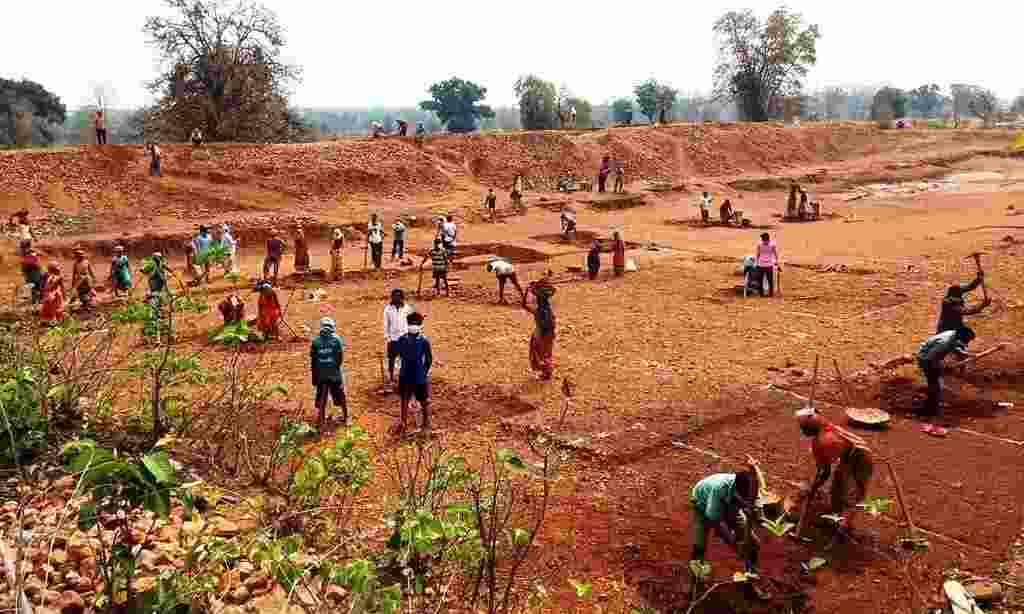 Renaming MGNREGA :Cong mounts attack, vows to oppose it  ,