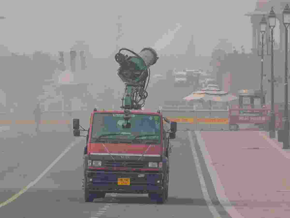 Mist sprayers being deployed by Delhi govt to mitigate pollution