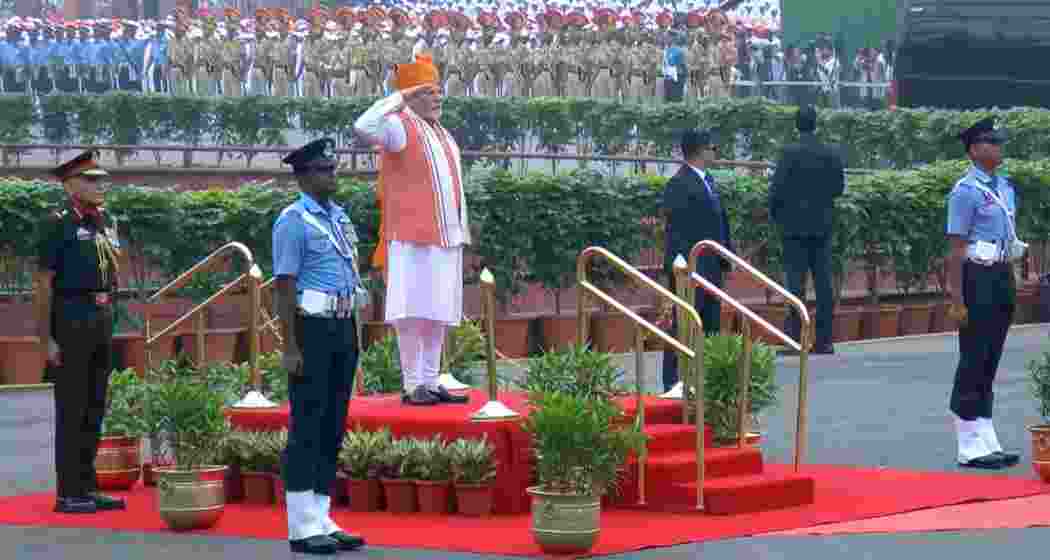 Prime Minister Narendra Modi being accorded a Guard of Honour during the 79th Independence Day celebration at the Red Fort, in New Delhi, Friday.