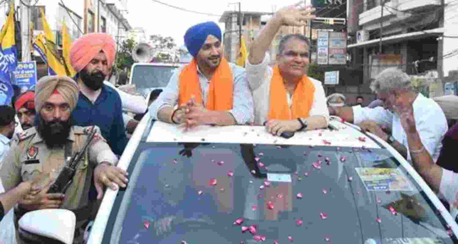 MP Harbhajan Singh bats for MP Sanjeev Arora.