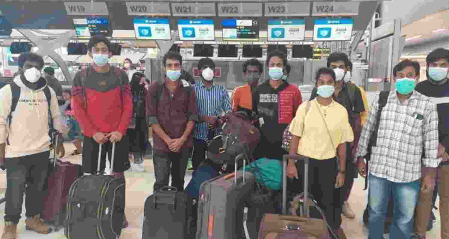 Central govt repatriates 283 Indians from Myanmar 