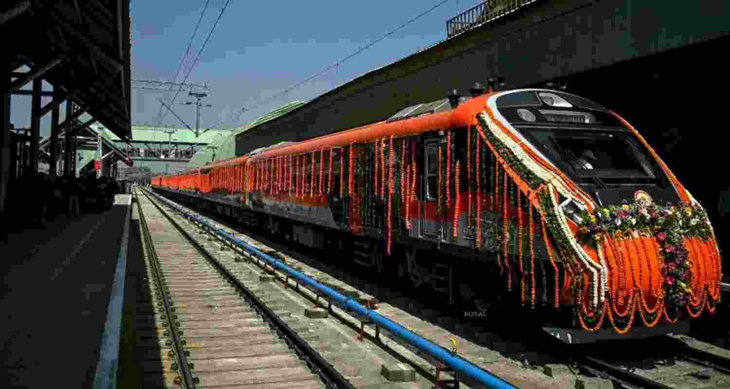 Vande Bharat train brings new optimism to Kashmir's tourism