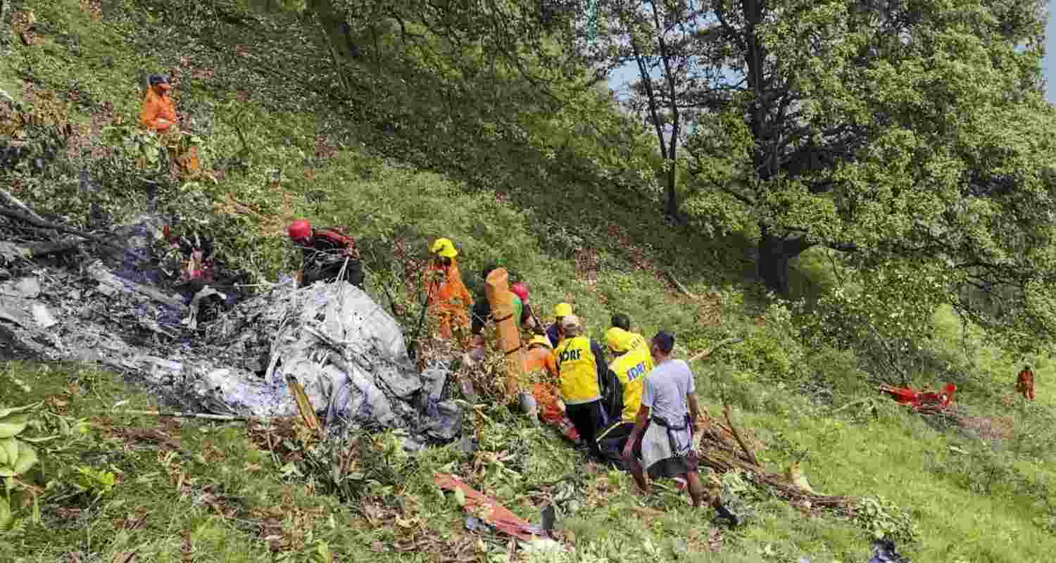 Cong blames 'lax' air service rules of govt for chopper crash