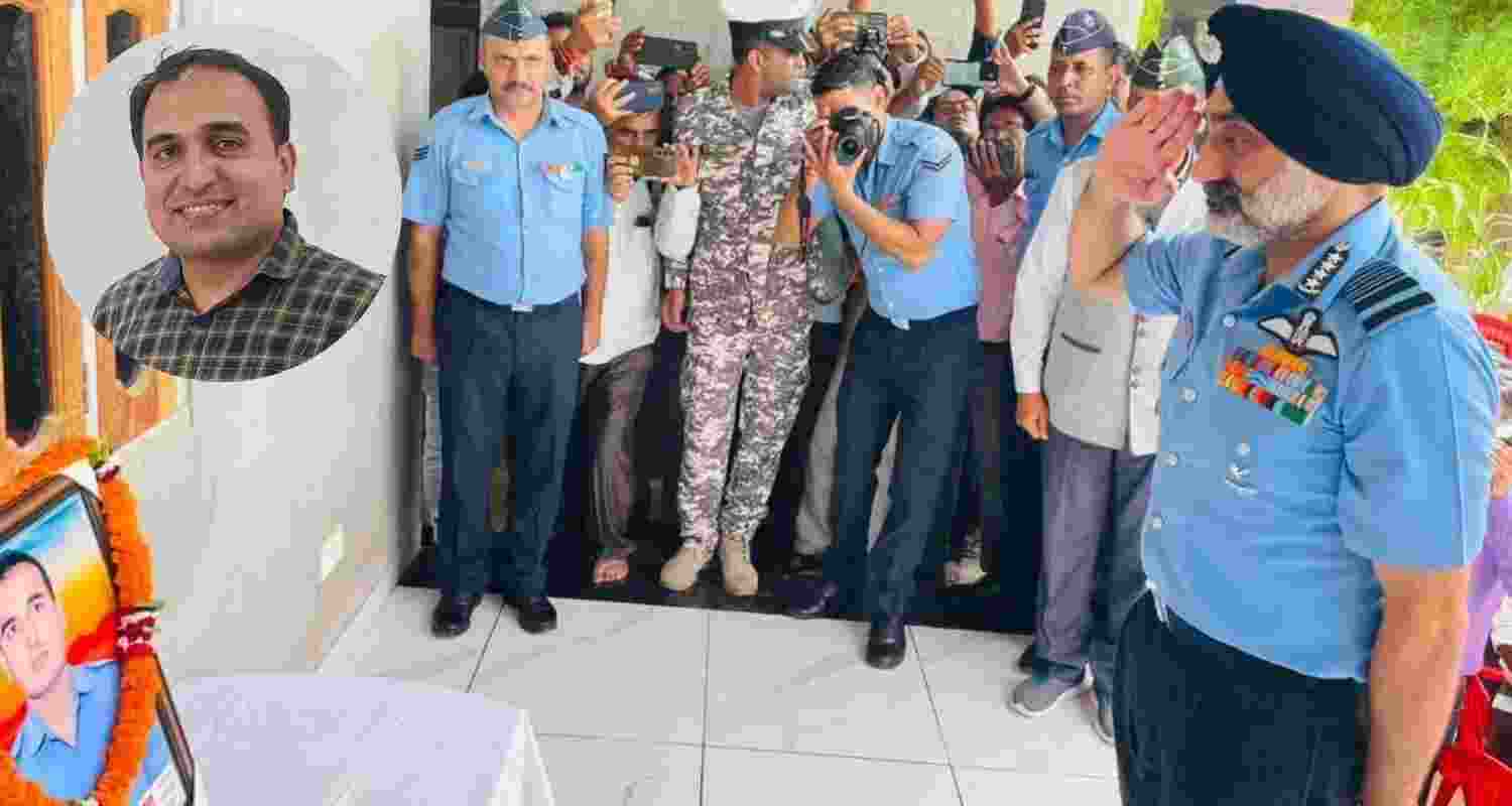 IAF Chief A P Singh paid tribute to Sgt Moga.