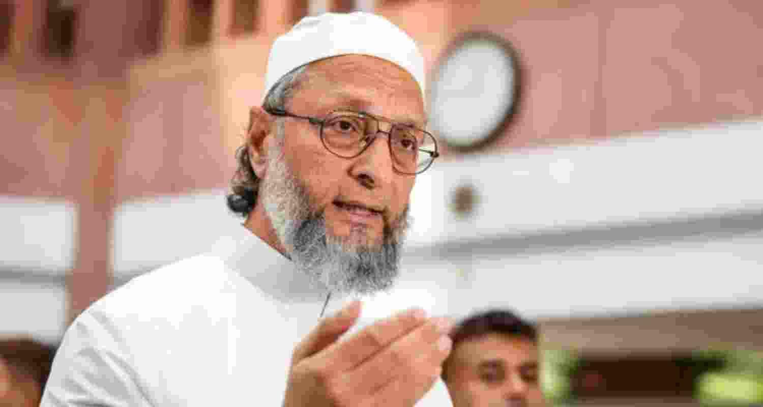 AIMIM chief Asaduddin Owaisi mocked Pakistan Army chief General Asim Munir's meeting with US President Donald Trump at the White House. 