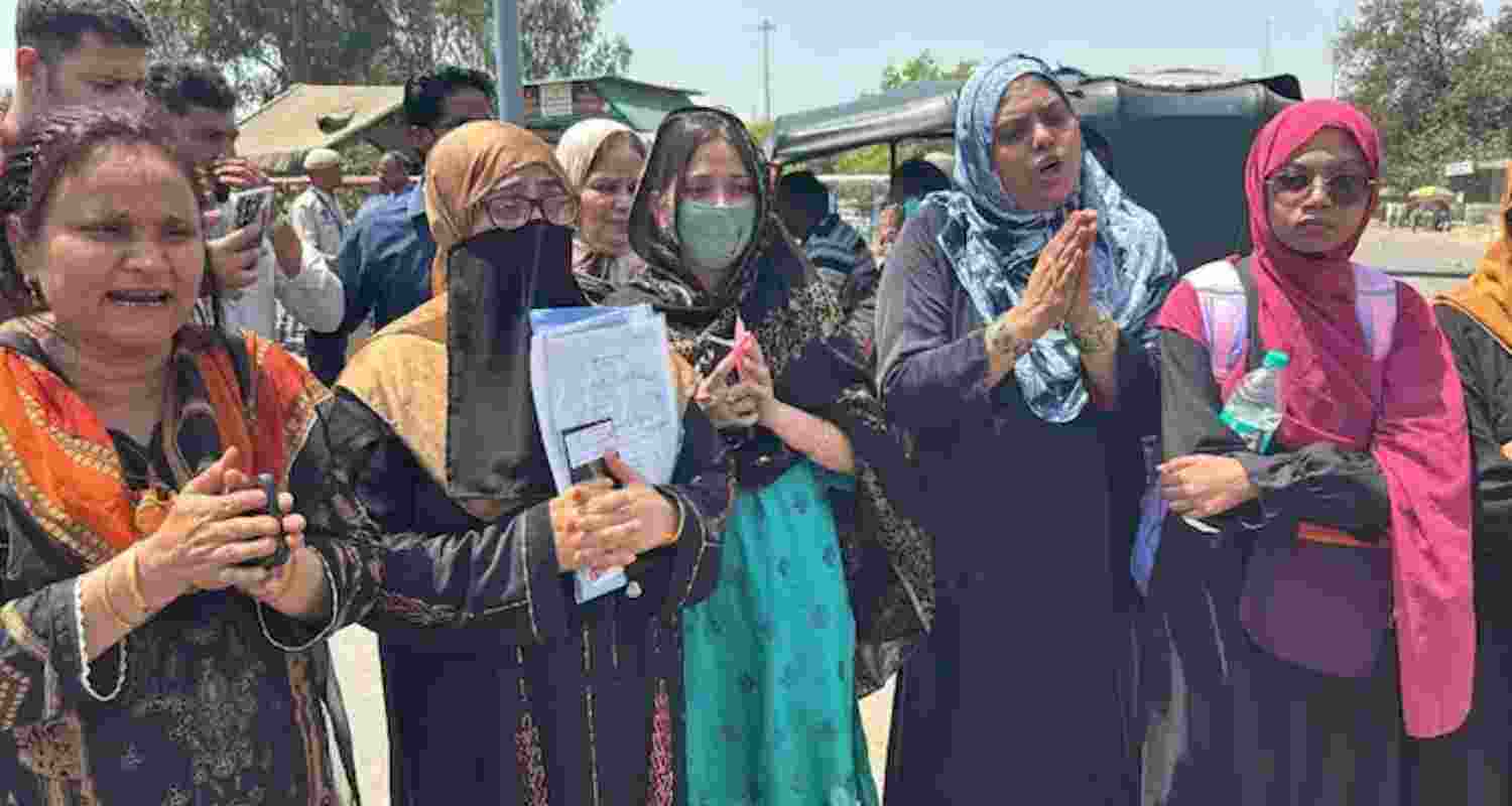 Several women have gathered at the Attari-Wagah border after India suspended all visas for Pakistani nationals.
