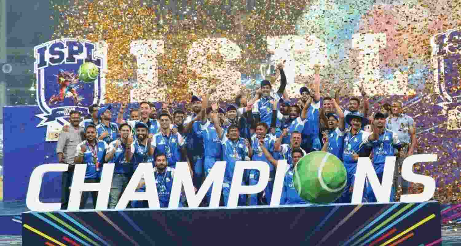 Majhi Mumbai triumph in thrilling ISPL 2025 final.