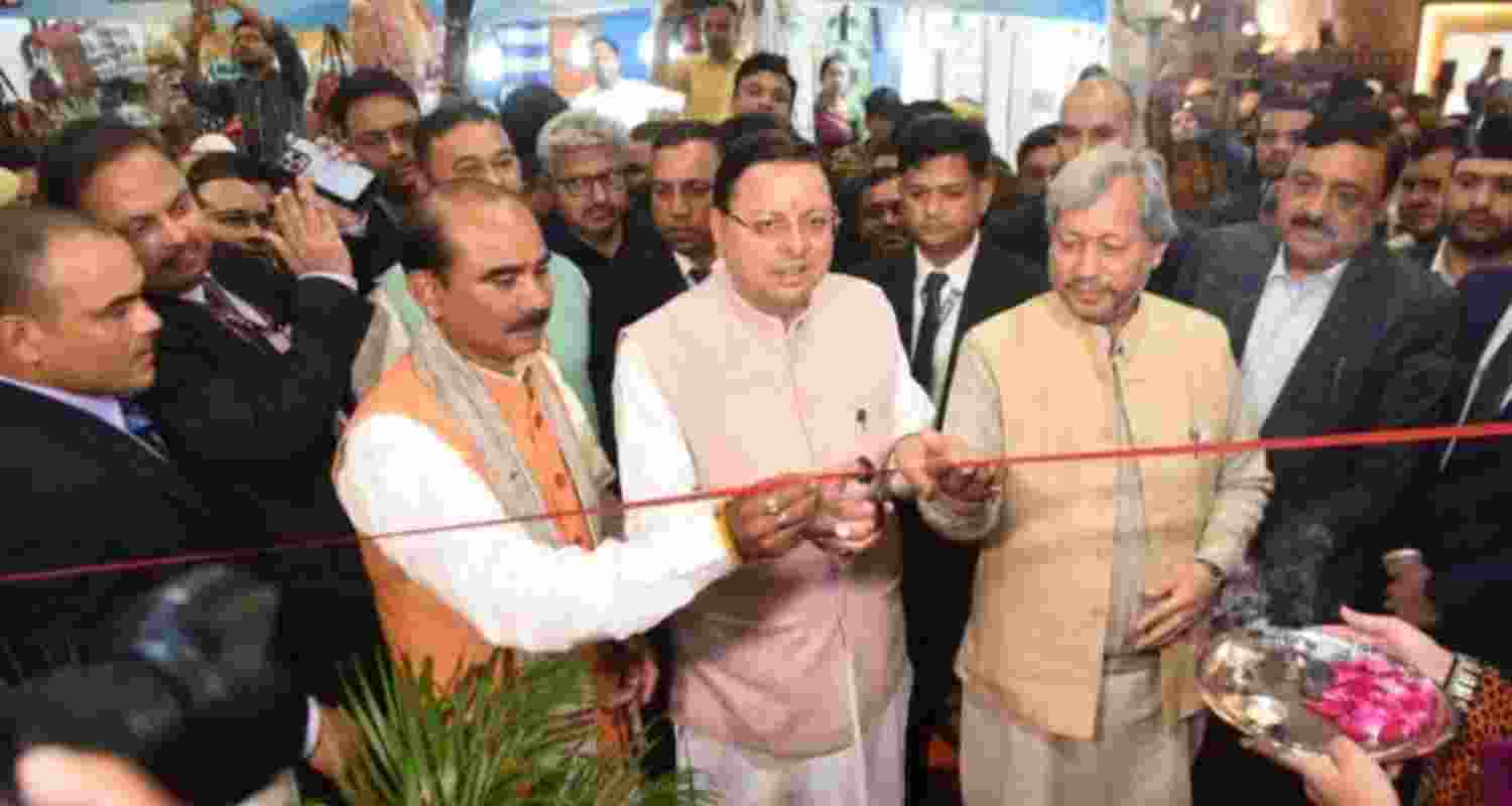 CM Pushkar Singh Dhami participates in Uttarakhand Diwas Samaroh.