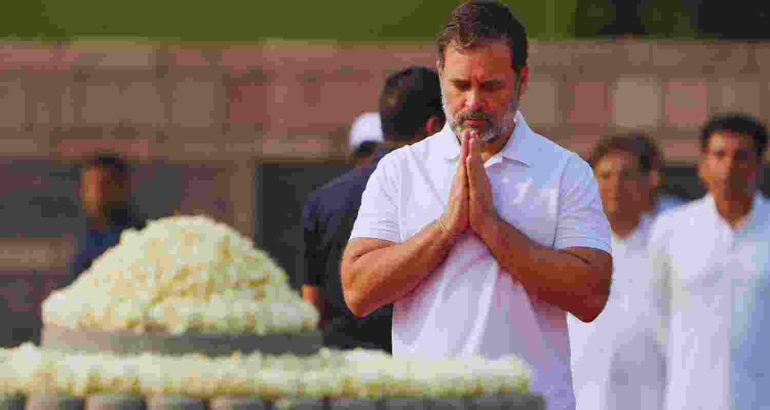 PM, Congress pay tributes to Rajiv Gandhi on death anniversary