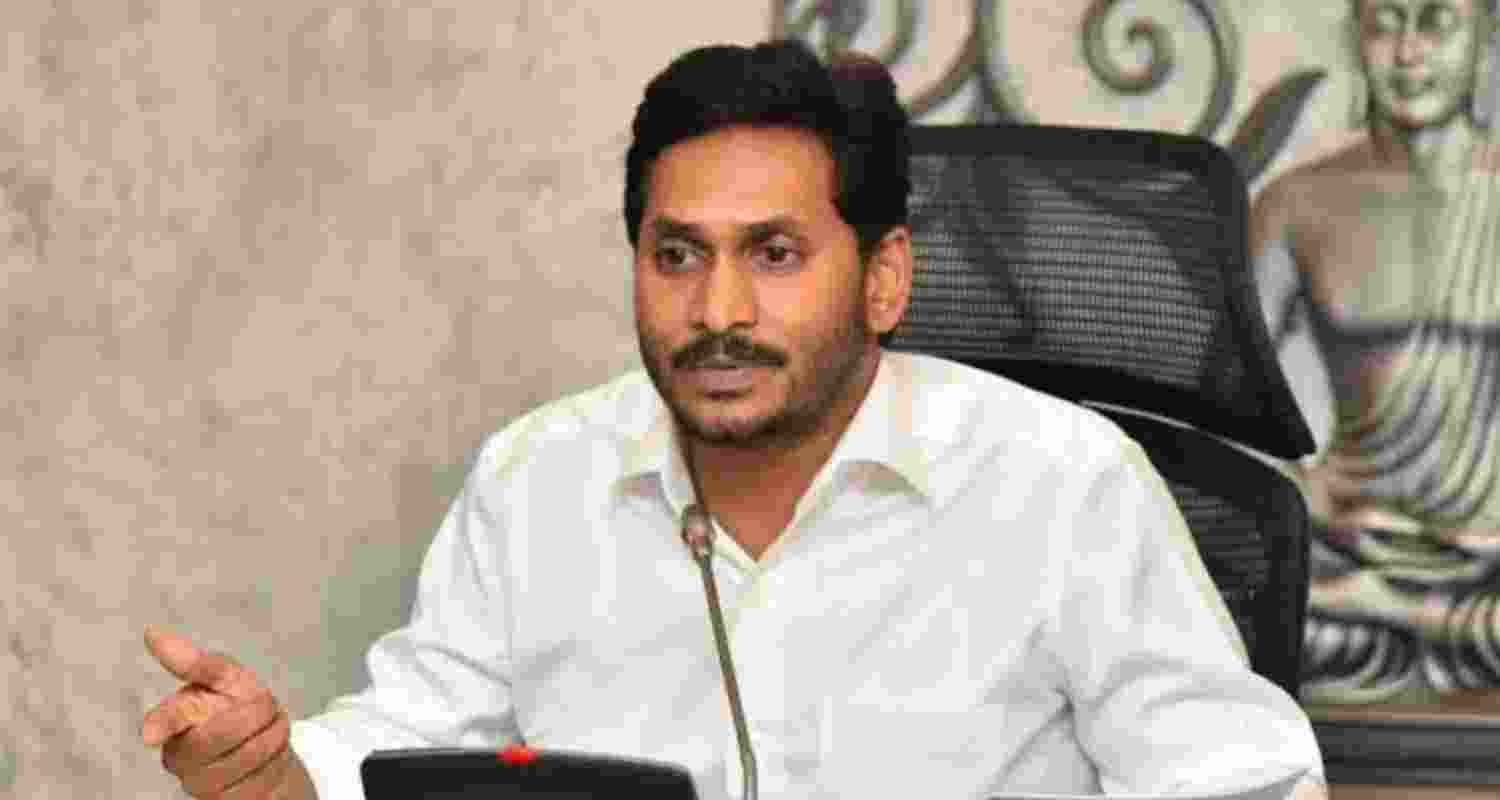 YSRCP President Y S Jagan Mohan Reddy launches ‘Jagan 2.0 Super App’ to directly connect party workers with leadership and counter social media suppression, inspired by Tamil Nadu’s Vijay.


