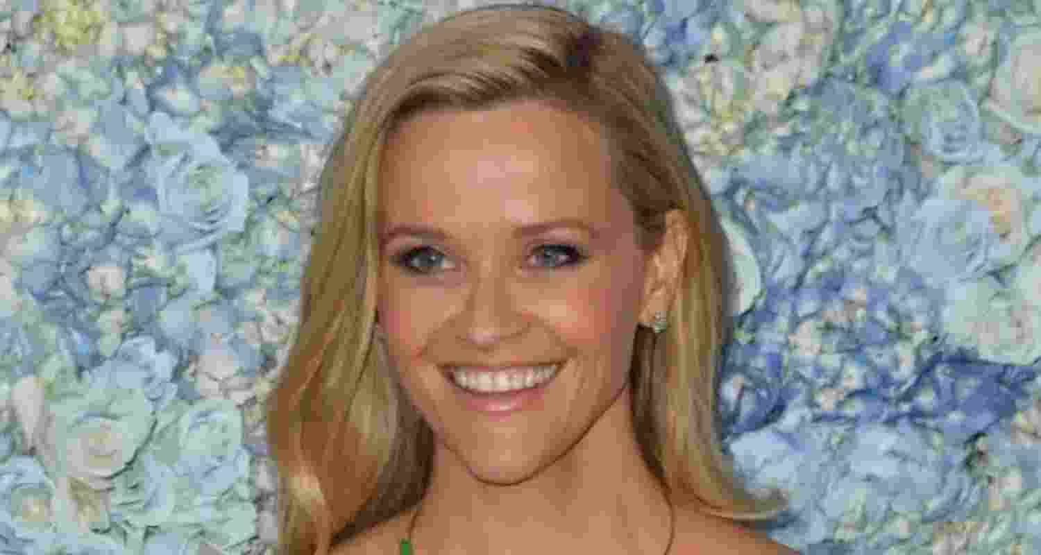 Reese Witherspoon calls out scammers posing as her