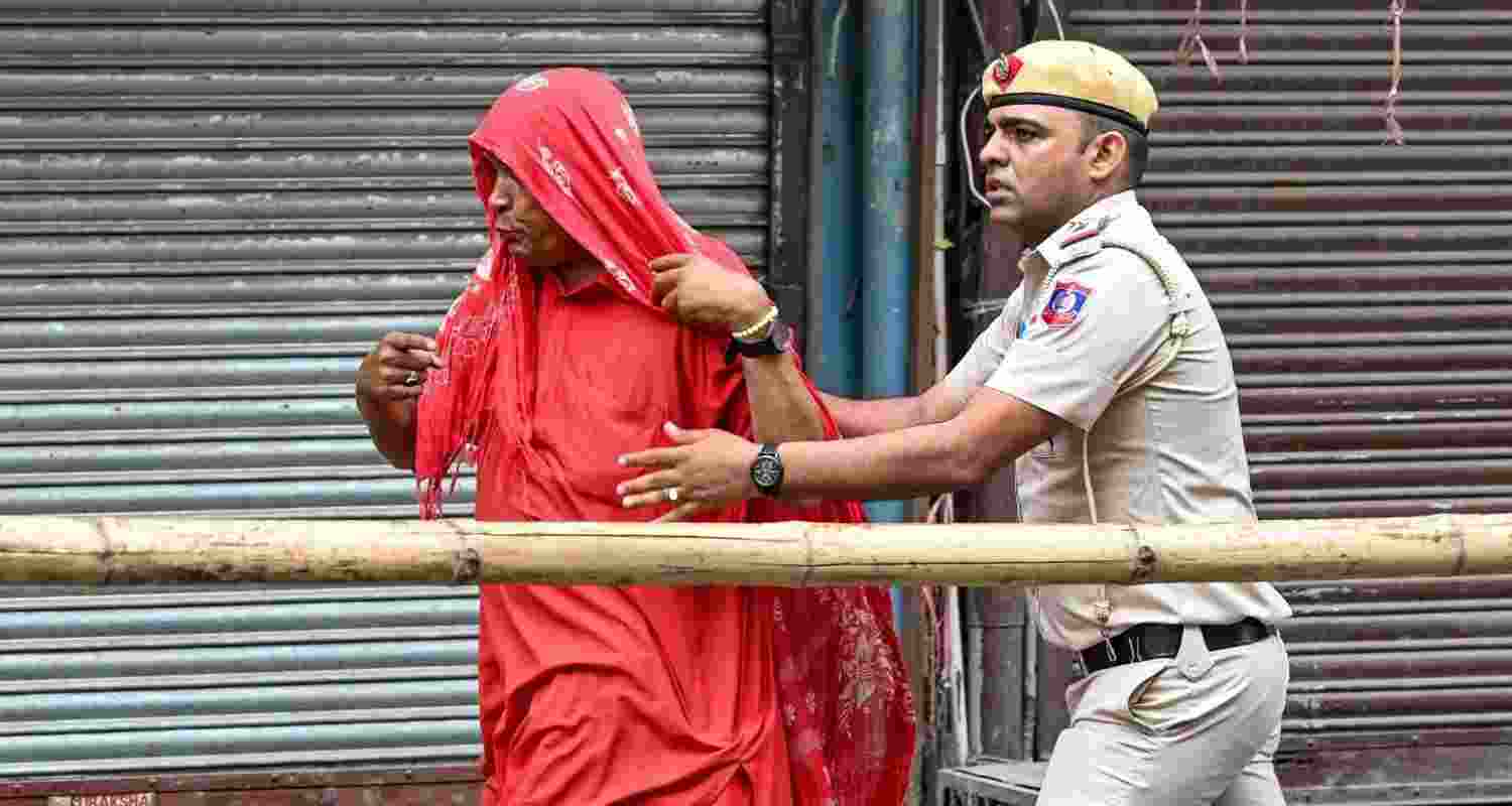 Man detained for sloganeering at Delhi CM's event