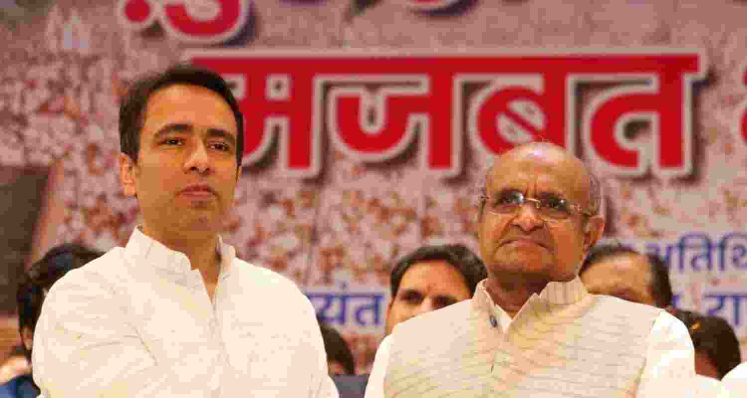 Ex-JD(U) leader KC Tyagi joins RLD