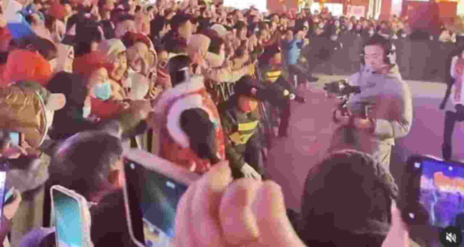 AI Robot attacks crowd at China festival, internet reacts