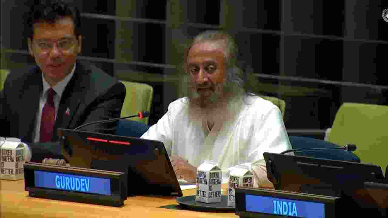 World in turmoil, meditation can give inner peace: Gurudev at UN