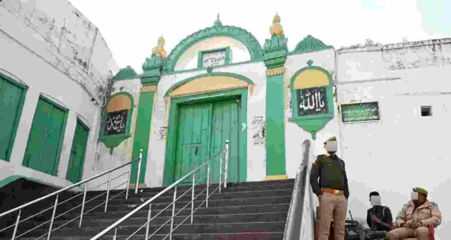 Police personnel outside the Sambhal mosque.