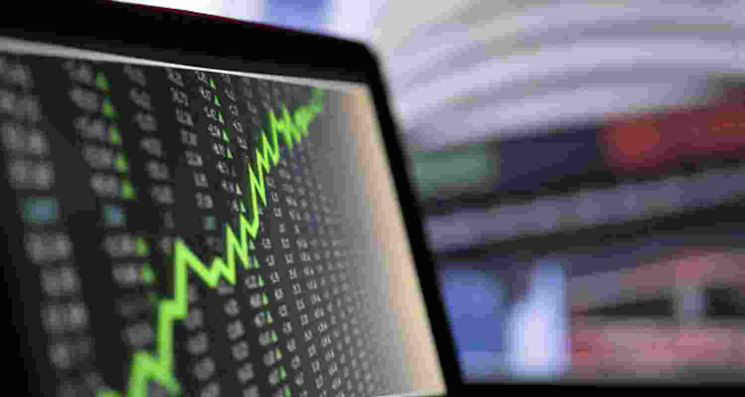 Markets climb in early trade mirroring firm global trends