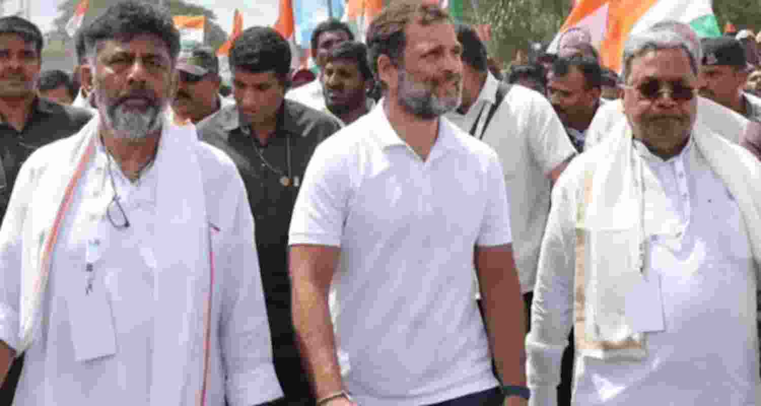  Congress leaders DK Shivakumar, Rahul Gandhi and Siddaramaiah. 